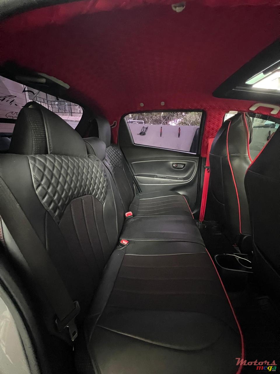 2017' Toyota Vitz photo #6