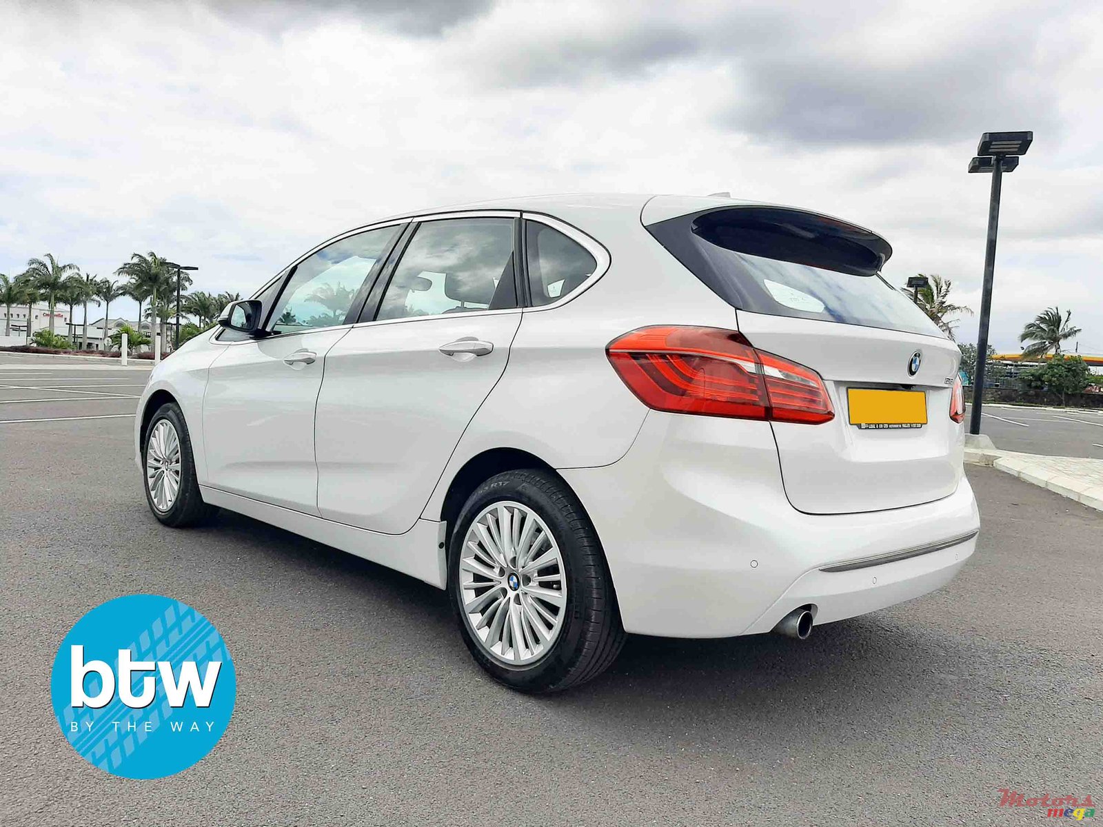 2015' BMW 2 Series photo #3