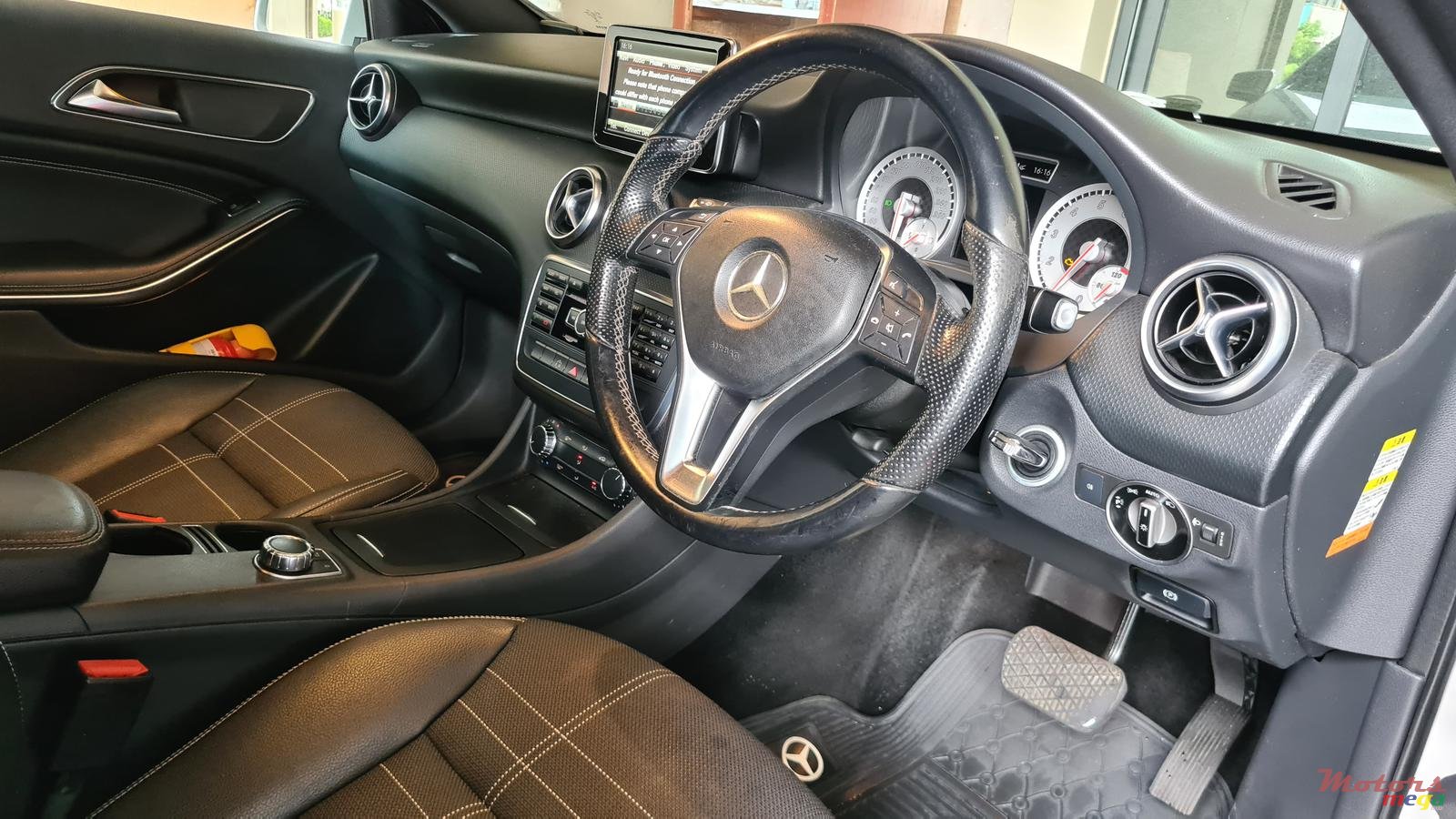 2013' Mercedes-Benz A 180 Automatic photo #7