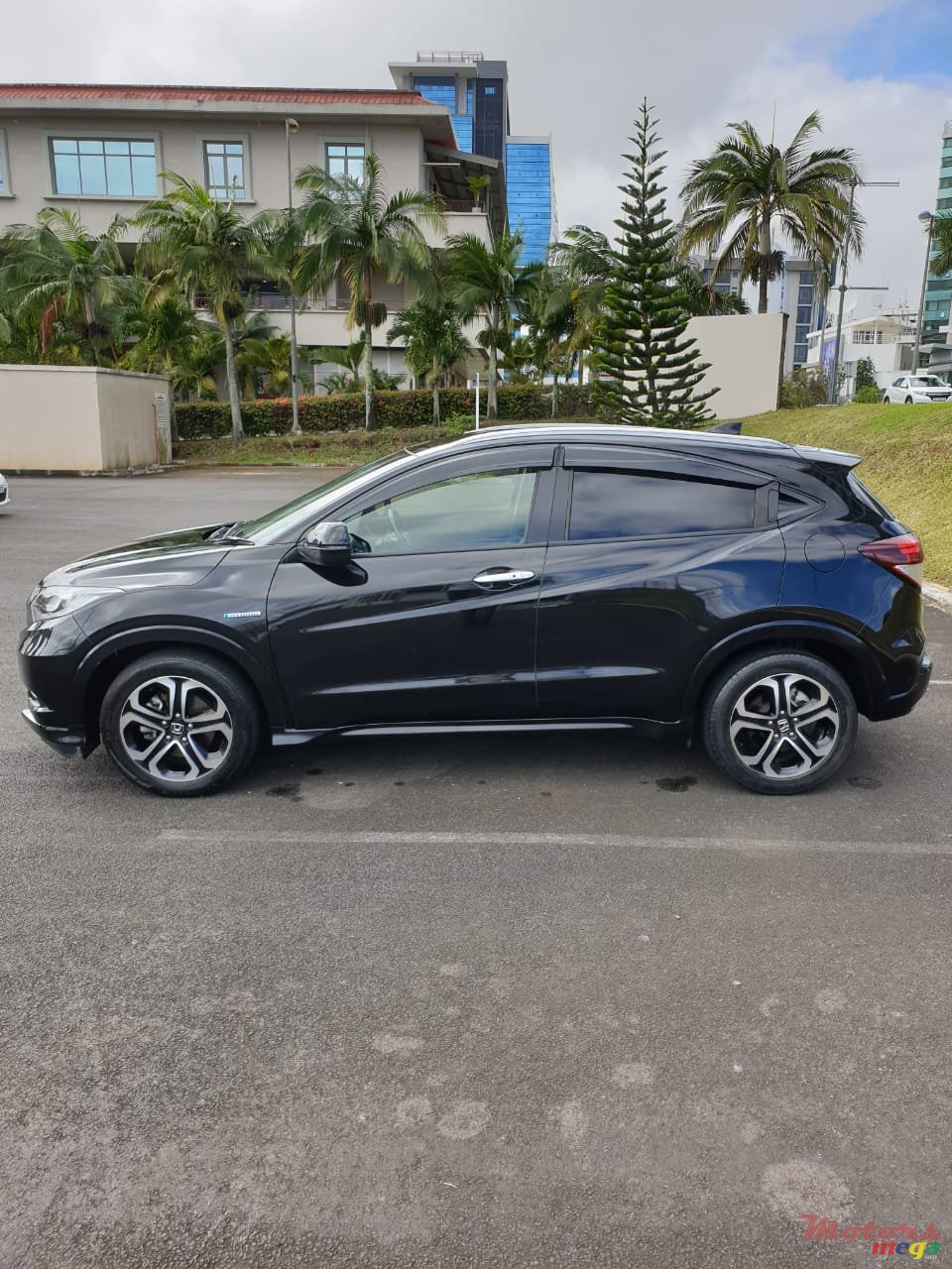 2015' Honda Vezel Z (Top Grade) photo #3