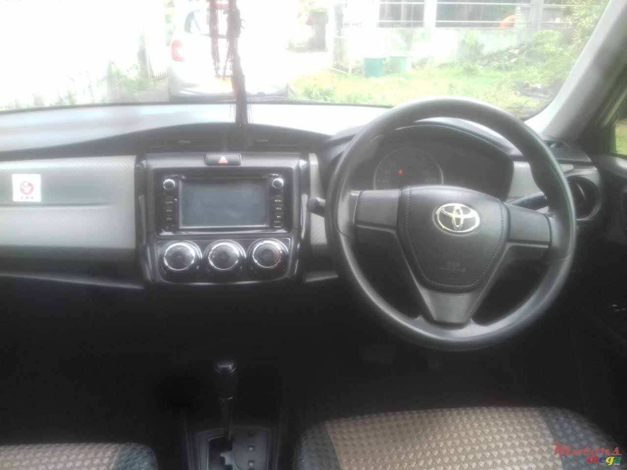 2013' Toyota Axio photo #4