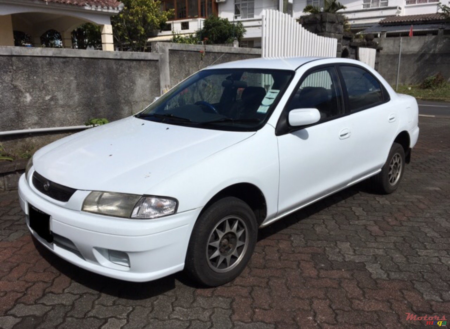 1997' Mazda 323 photo #2