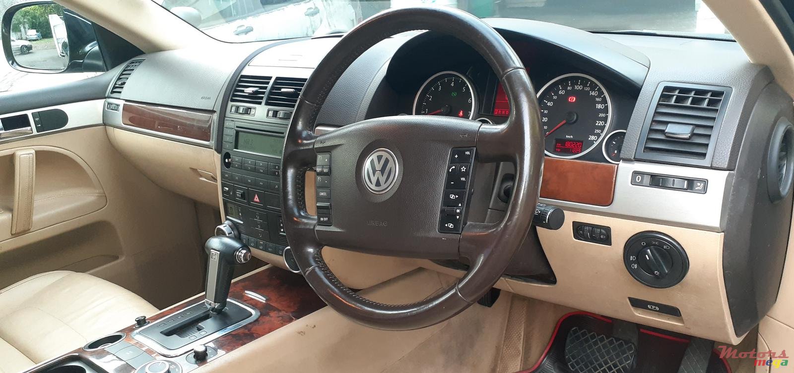 2010' Volkswagen Touareg Moteur V6 photo #5