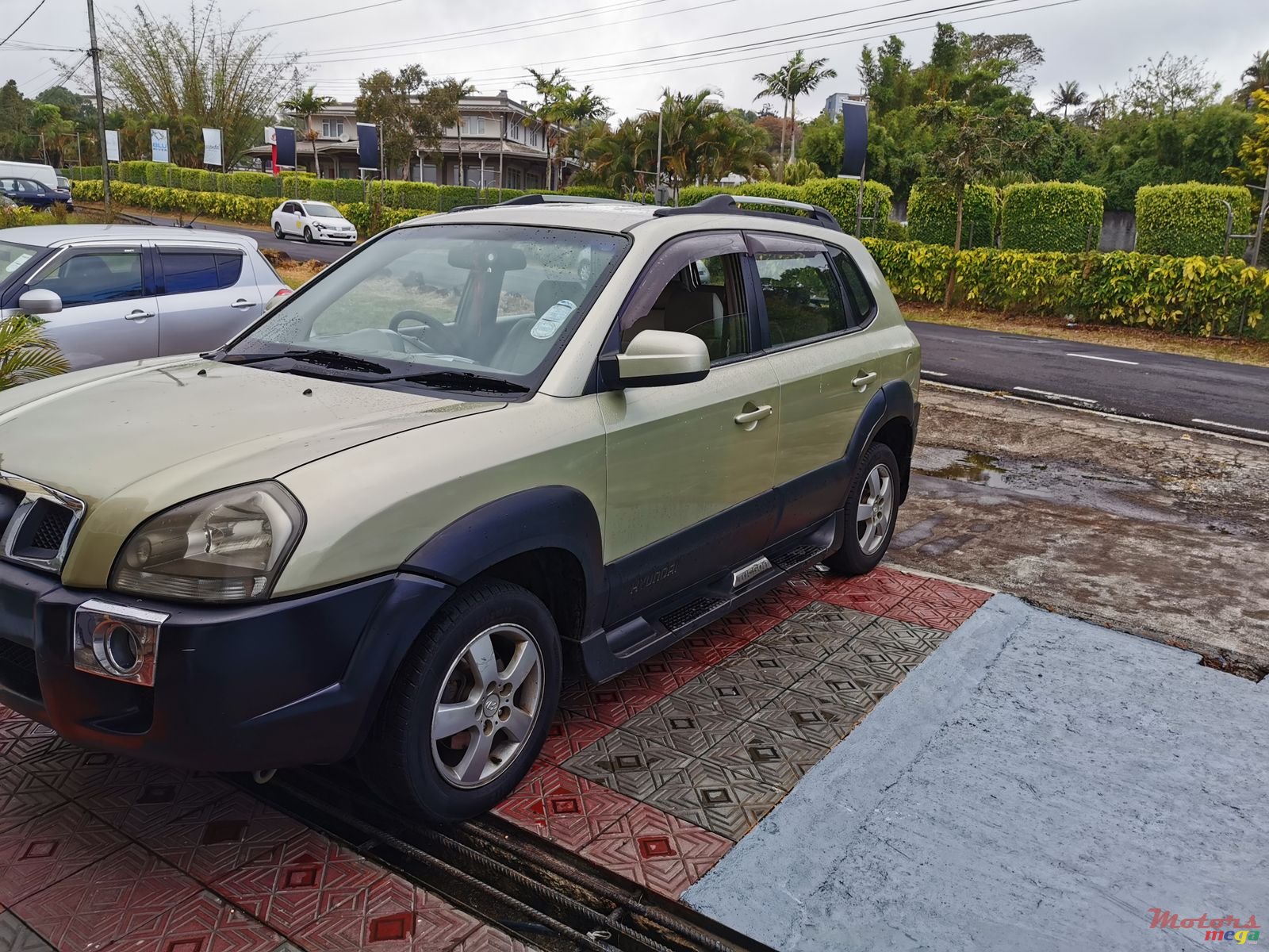 2005' Hyundai Tucson photo #4