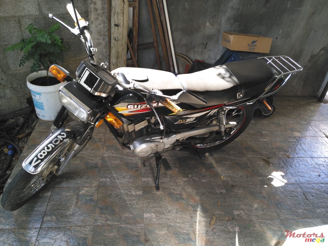 2010' Suzuki photo #1