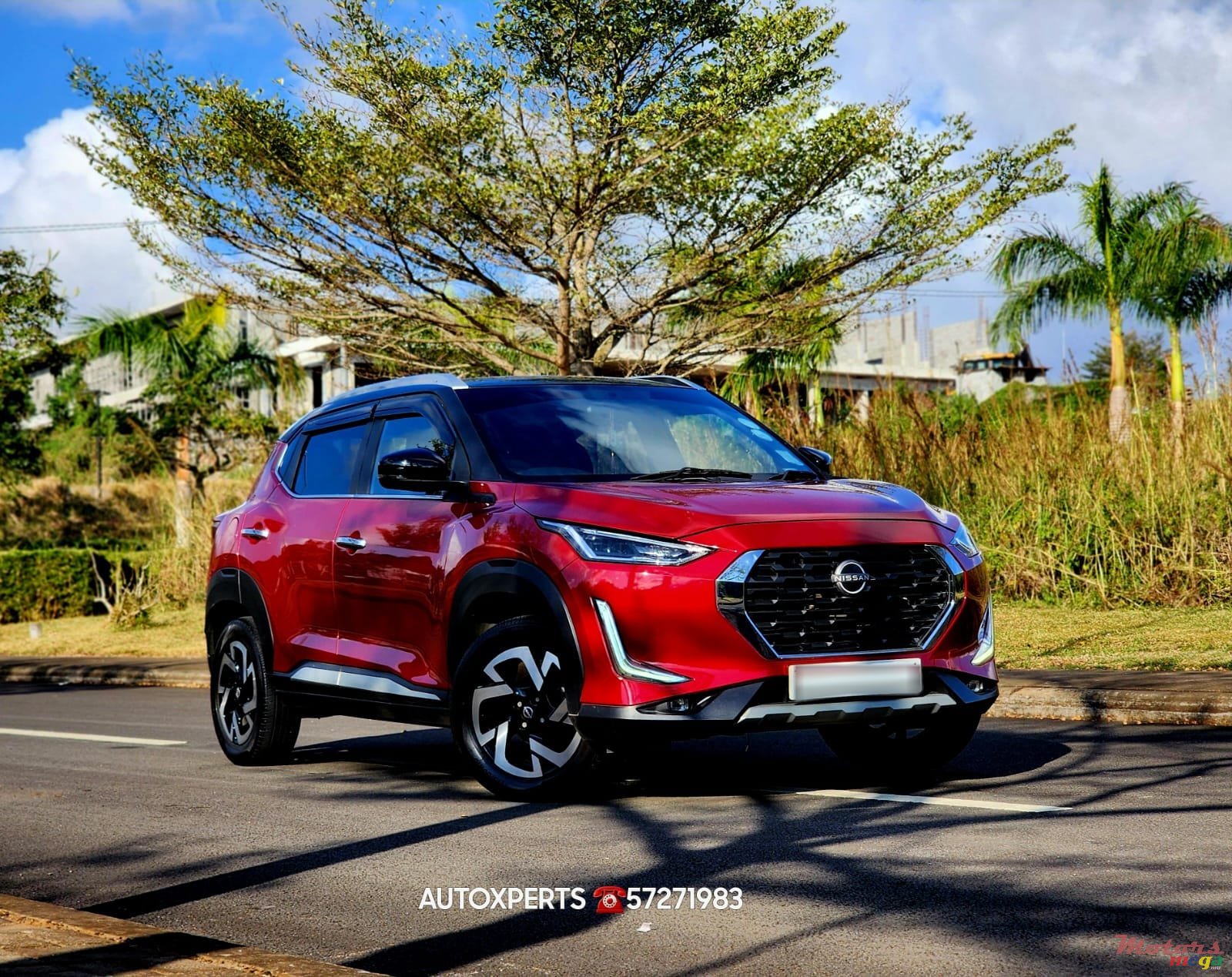 2021' Nissan photo #2