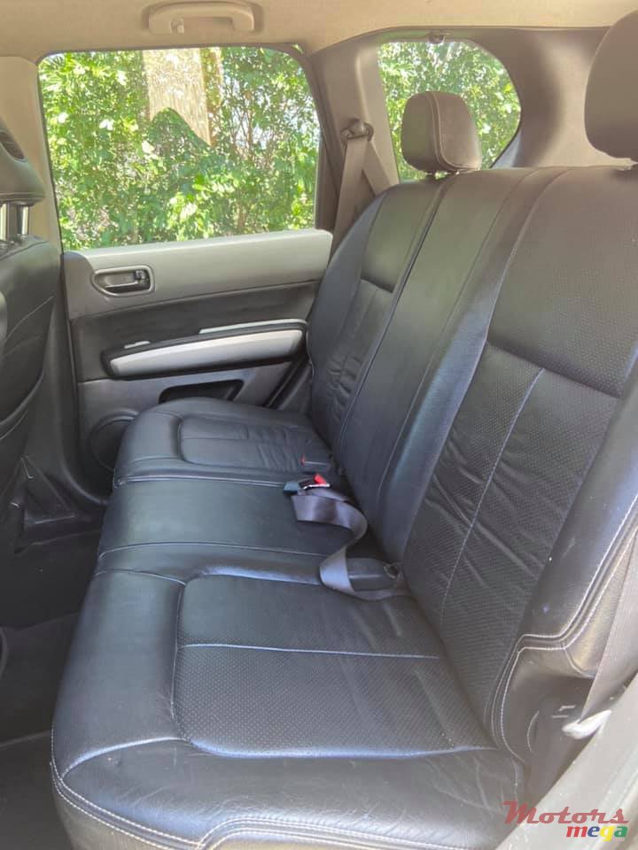 2010' Nissan X-Trail photo #7