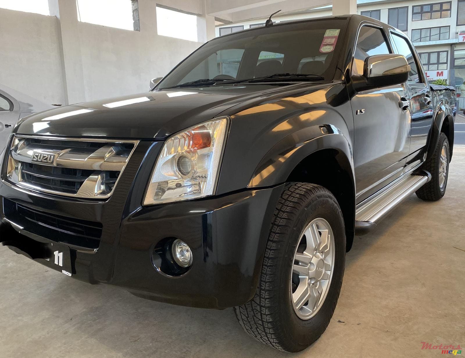 2011' Isuzu D-Max photo #2