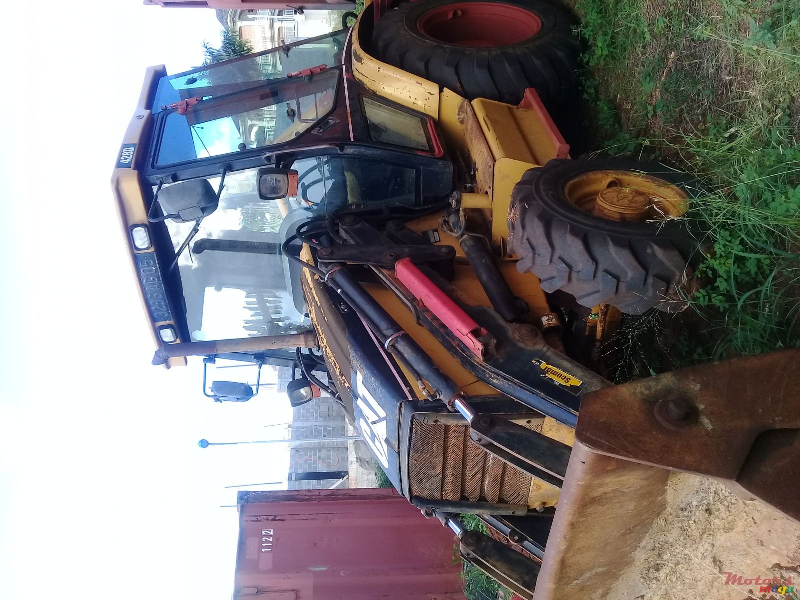 2005' Caterpillar photo #2