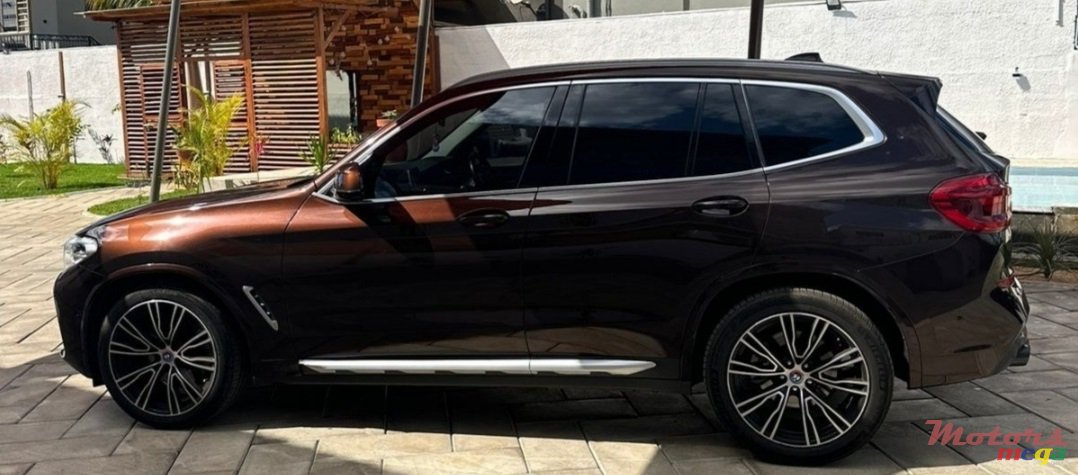 2019' BMW X3 X Drive photo #2