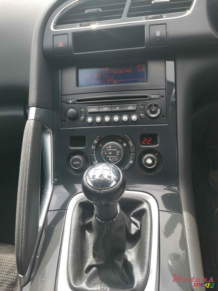 2012' Peugeot 3008 Pneus neuf, photo #4