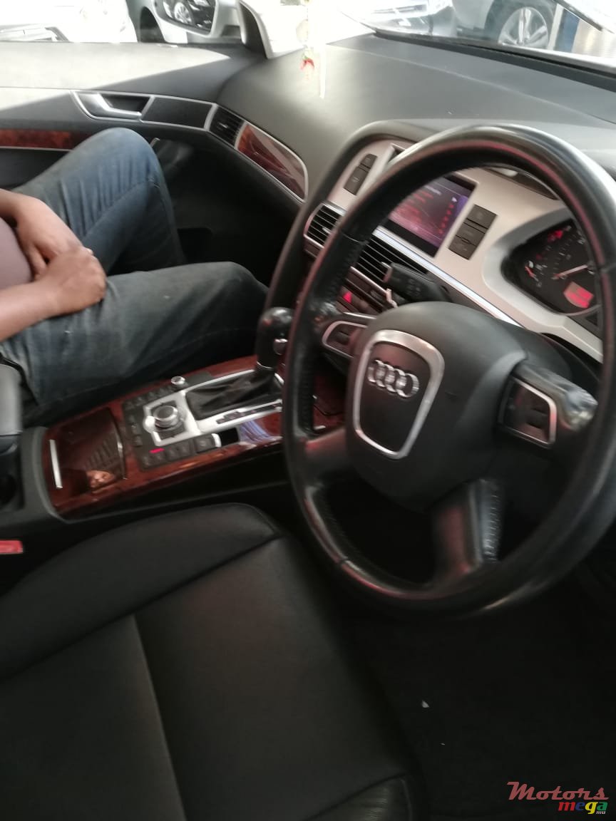 2011' Audi A6 C6 photo #2