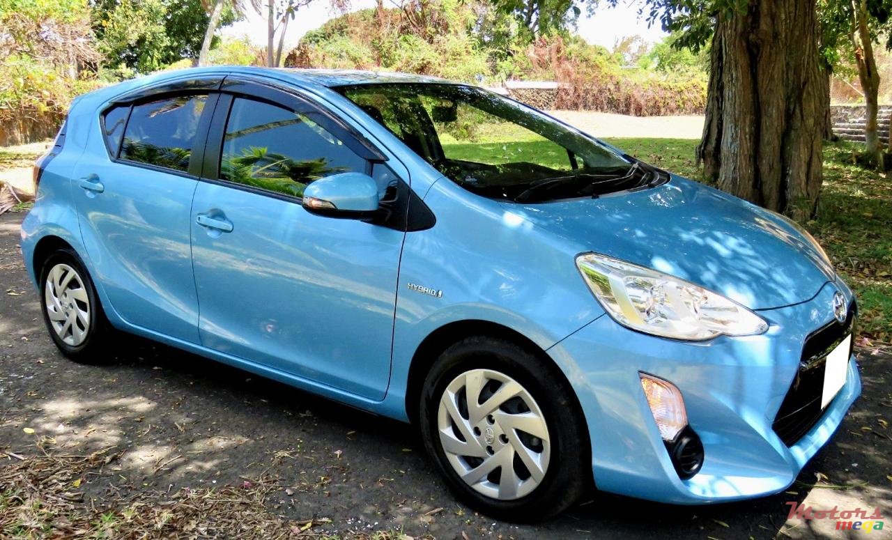 2016' Toyota Aqua photo #5