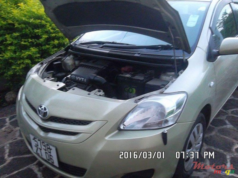 2006' Toyota Corolla Belta photo #3
