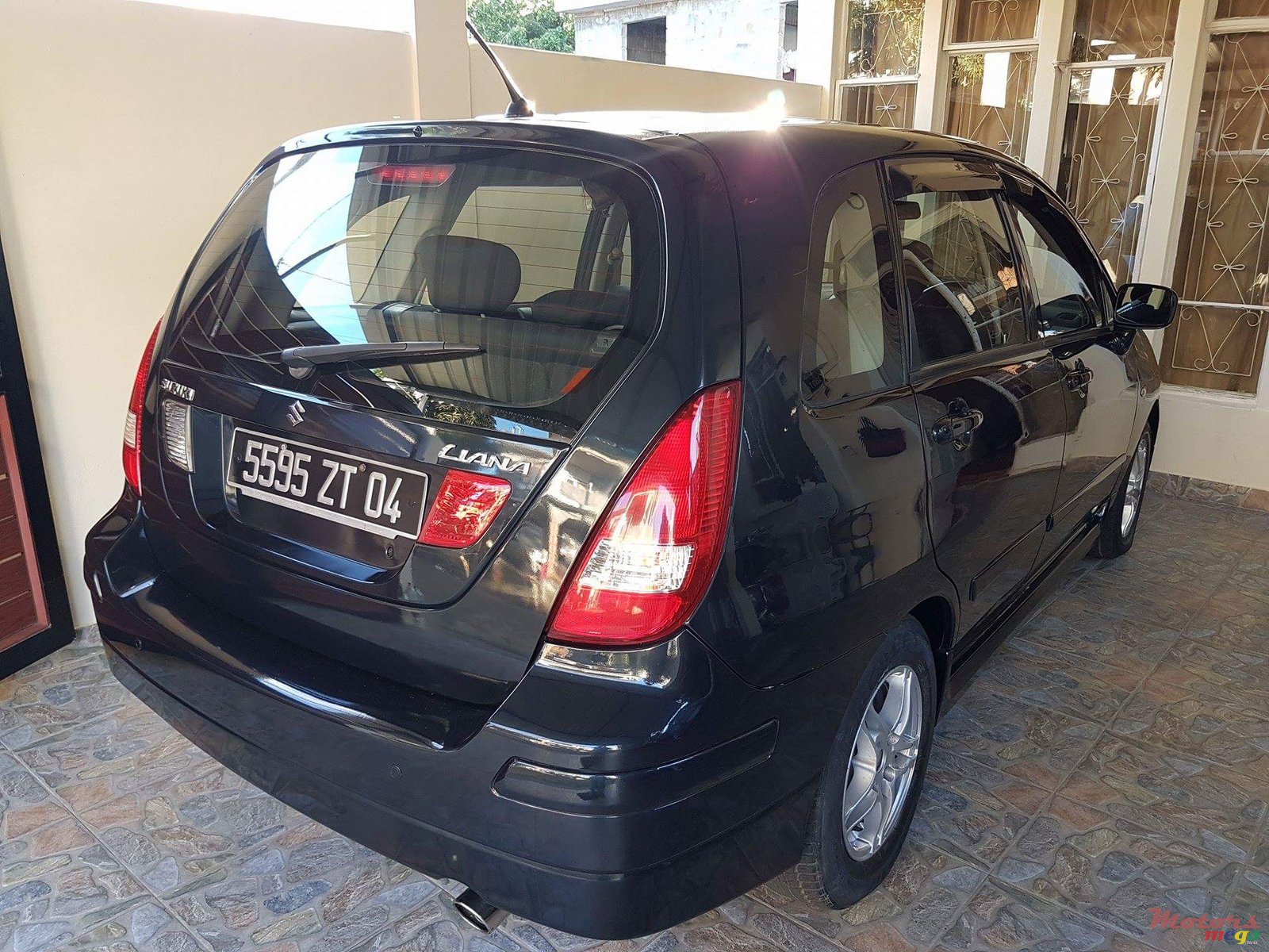 2004' Suzuki Liana photo #2