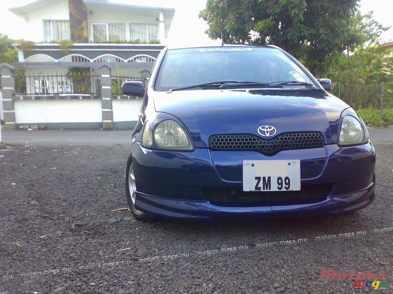 1999' Toyota vitz photo #2