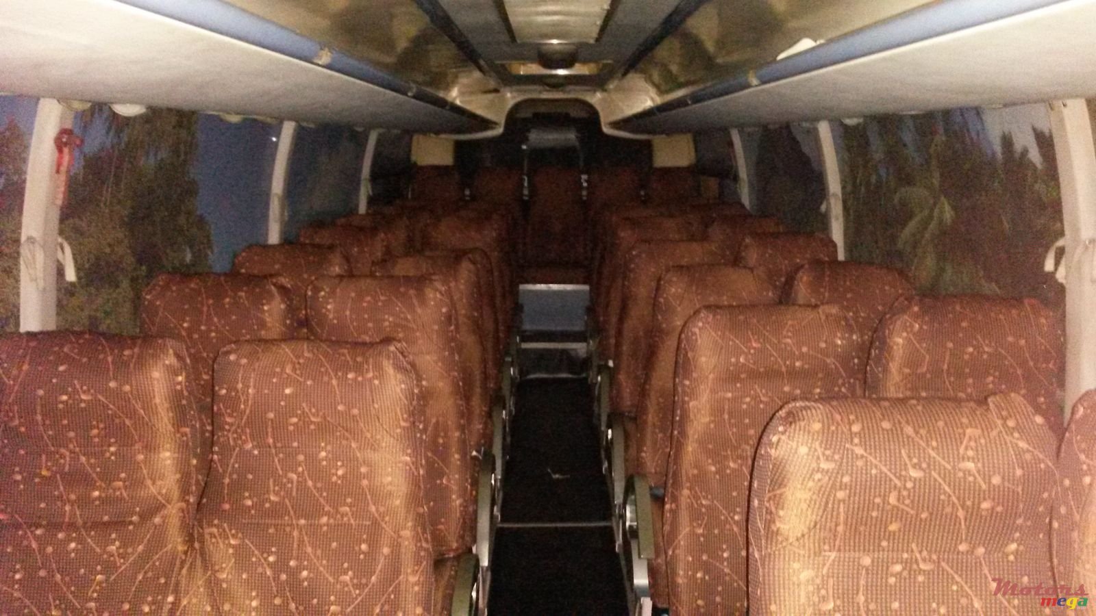 2007' YUTONG Luxury bus with Air con photo #3