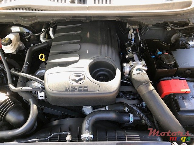 2016' Mazda BT50 3.2 auto LIMITED photo #6