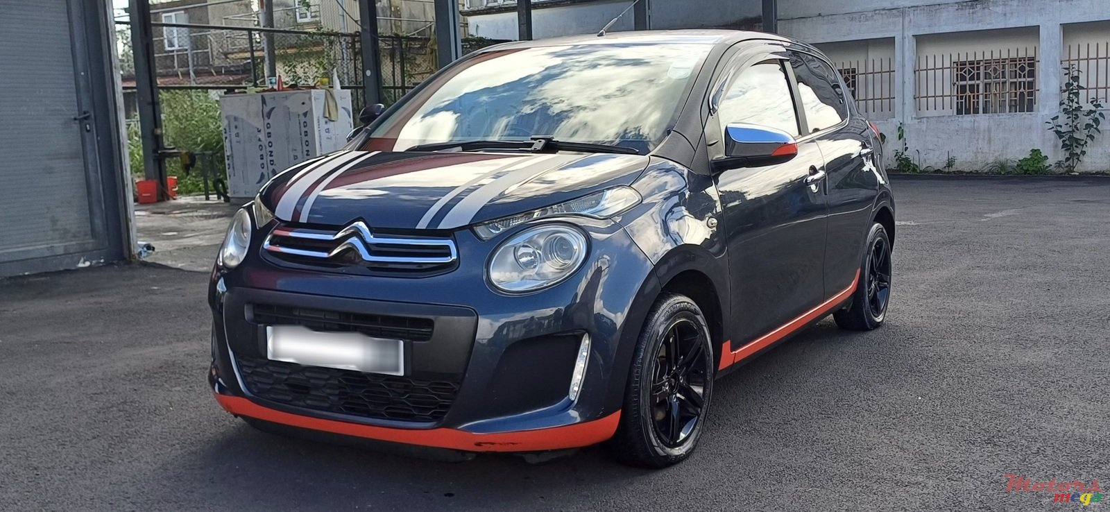 2016' Citroen C1 photo #1