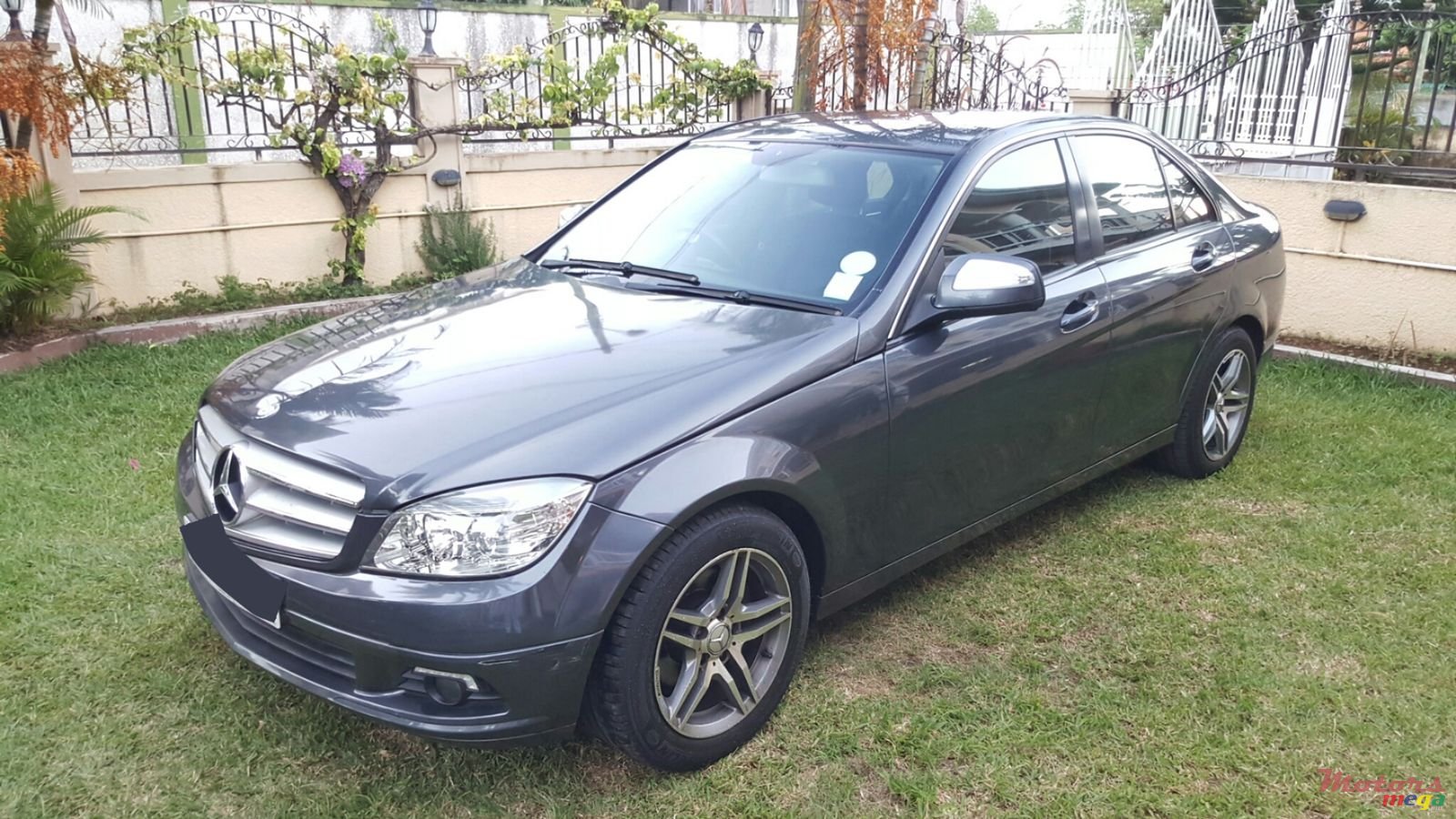 2008' Mercedes-Benz CL 180 photo #1