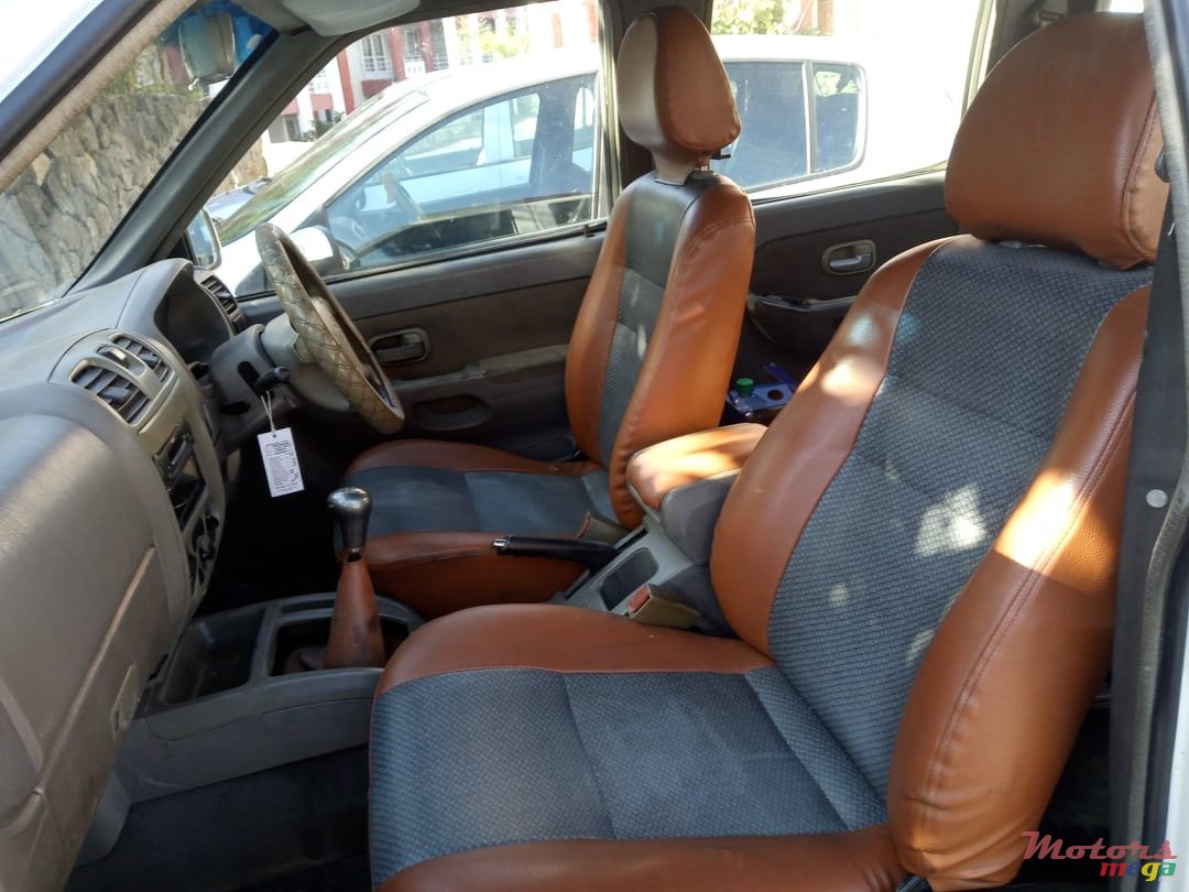 2010' GWM Double Cab Lux Sailor photo #5