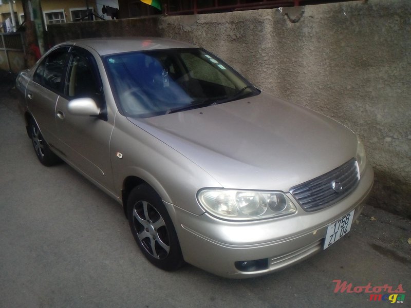 2004' Nissan Sunny photo #3