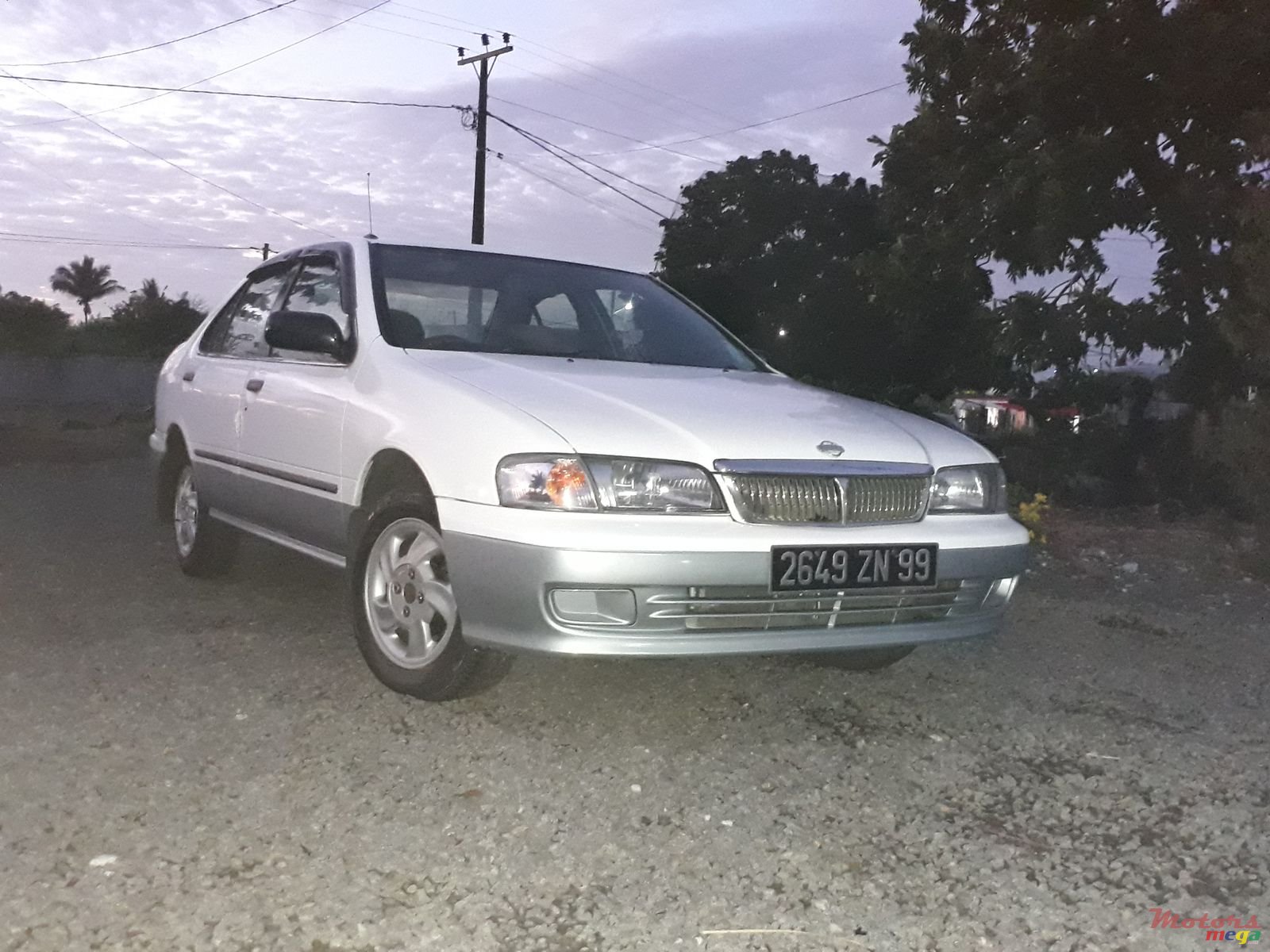 1999' Nissan Sunny photo #6