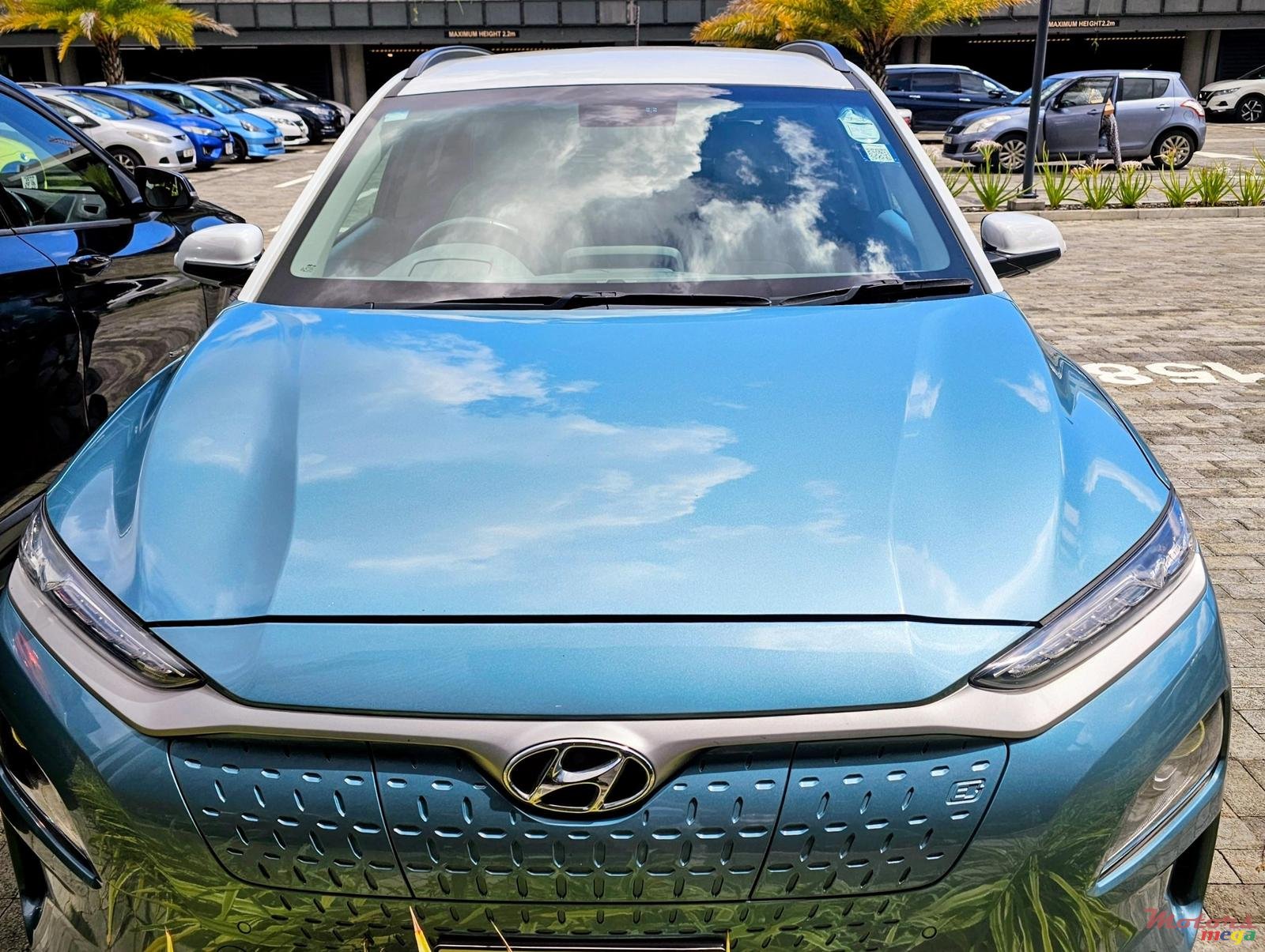 2019' Hyundai Kona Electric photo #2