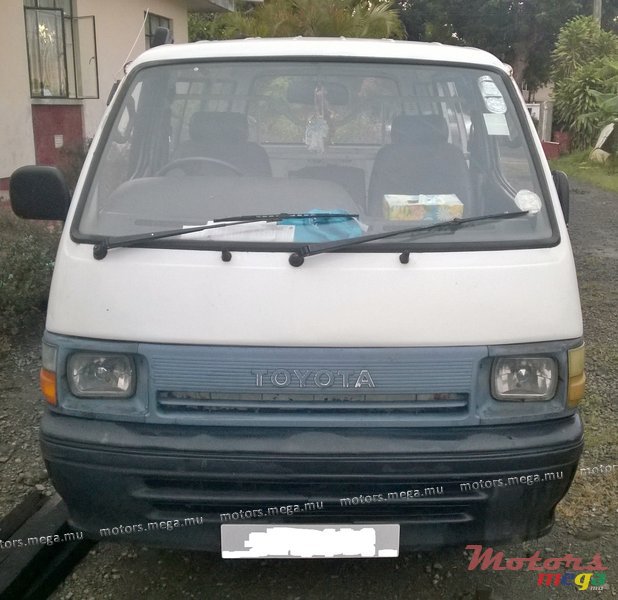 1993' Toyota photo #1