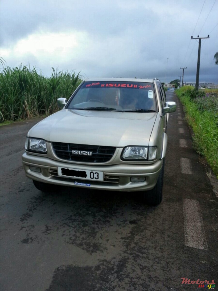 2003' Isuzu LS 2.8 turbo Japan photo #2