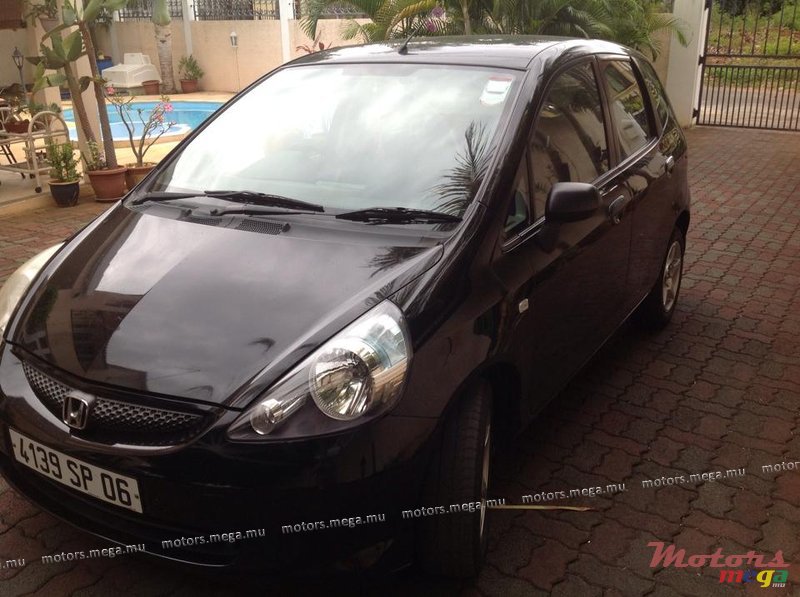 2006' Honda Jazz photo #1