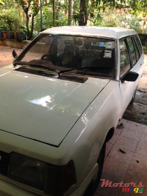 1985' Mazda 323 none photo #3