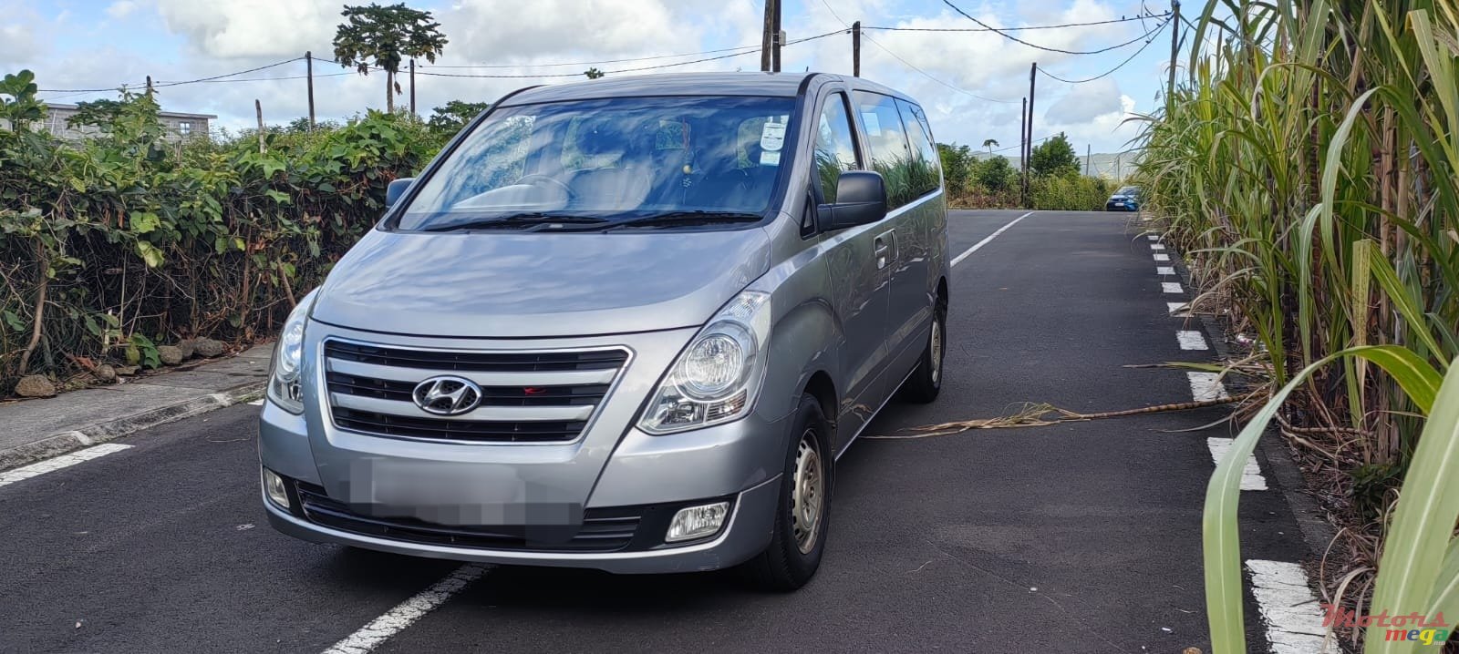 2017' Hyundai H-1 photo #2