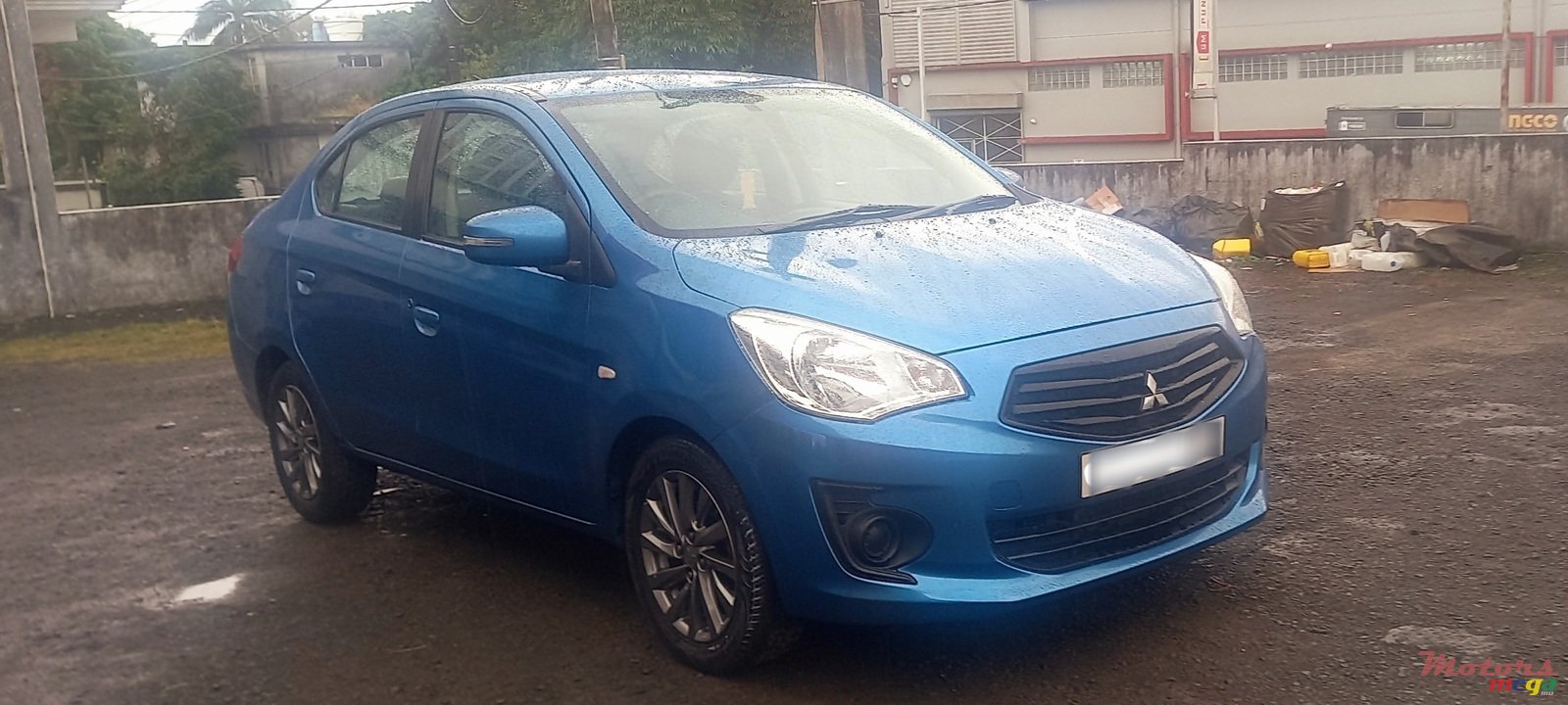 2016' Mitsubishi Attrage photo #2