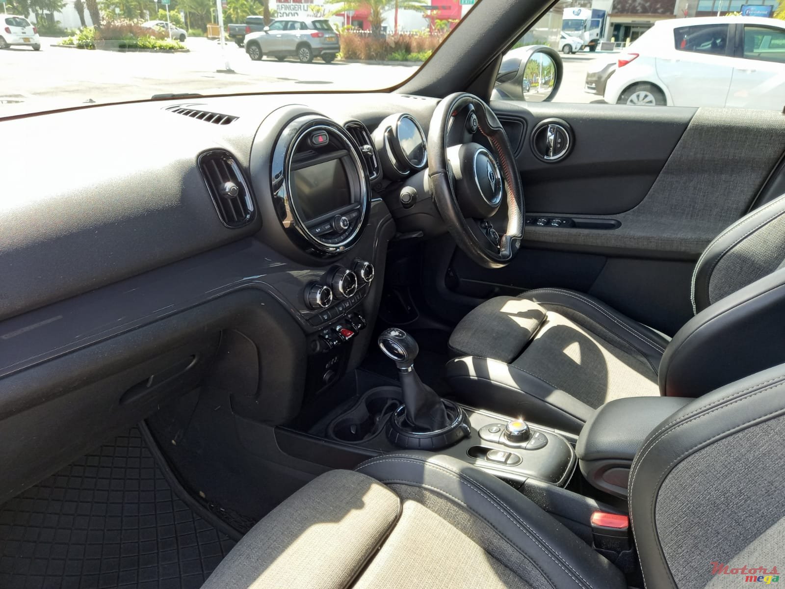 2017' MINI Cooper Countryman photo #4