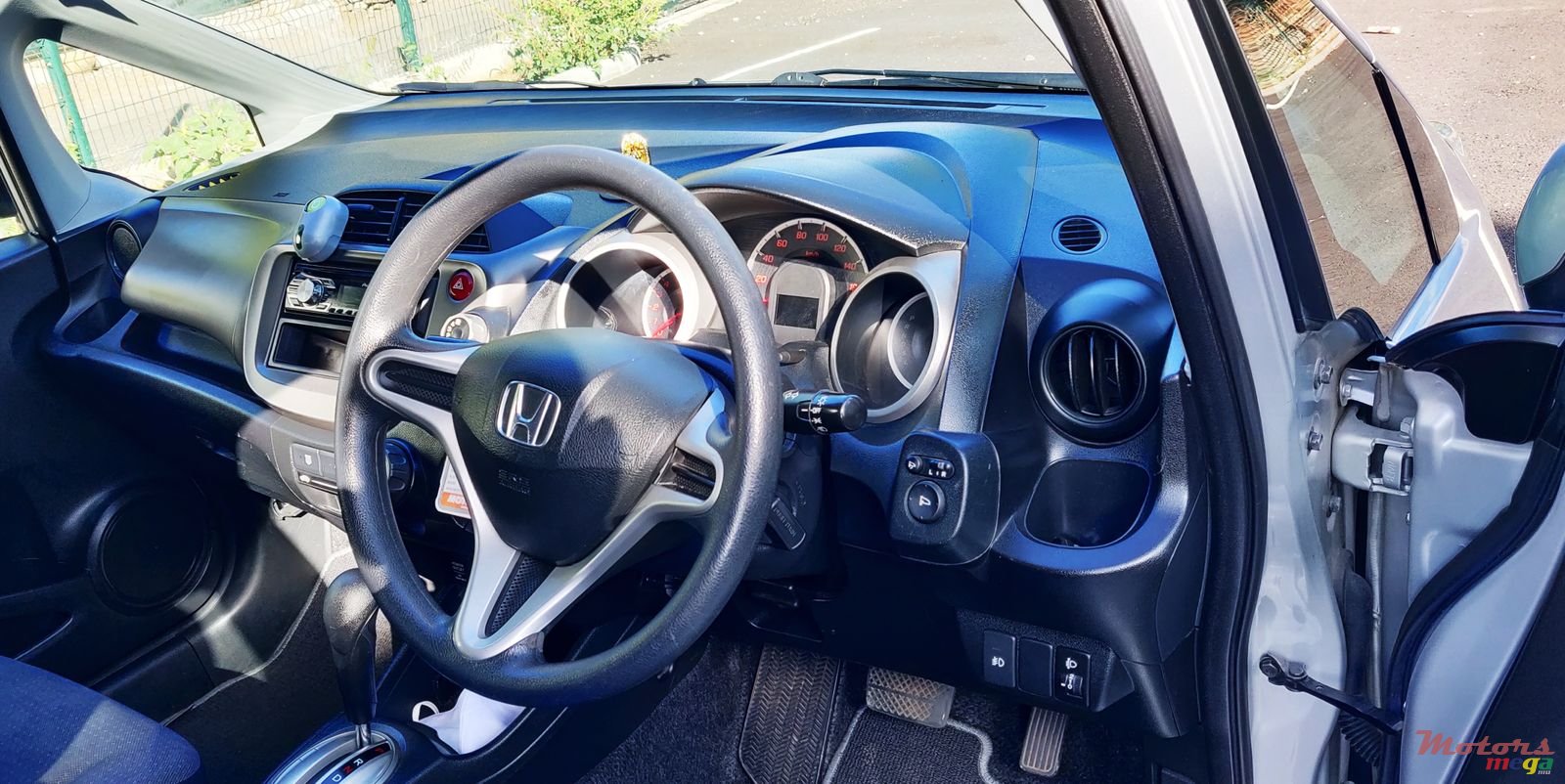 2010' Honda Fit photo #6