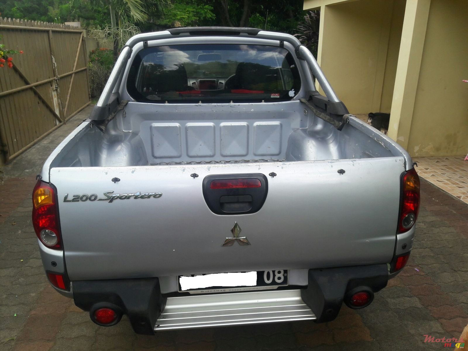 2008' Mitsubishi L 200 2x4 photo #4