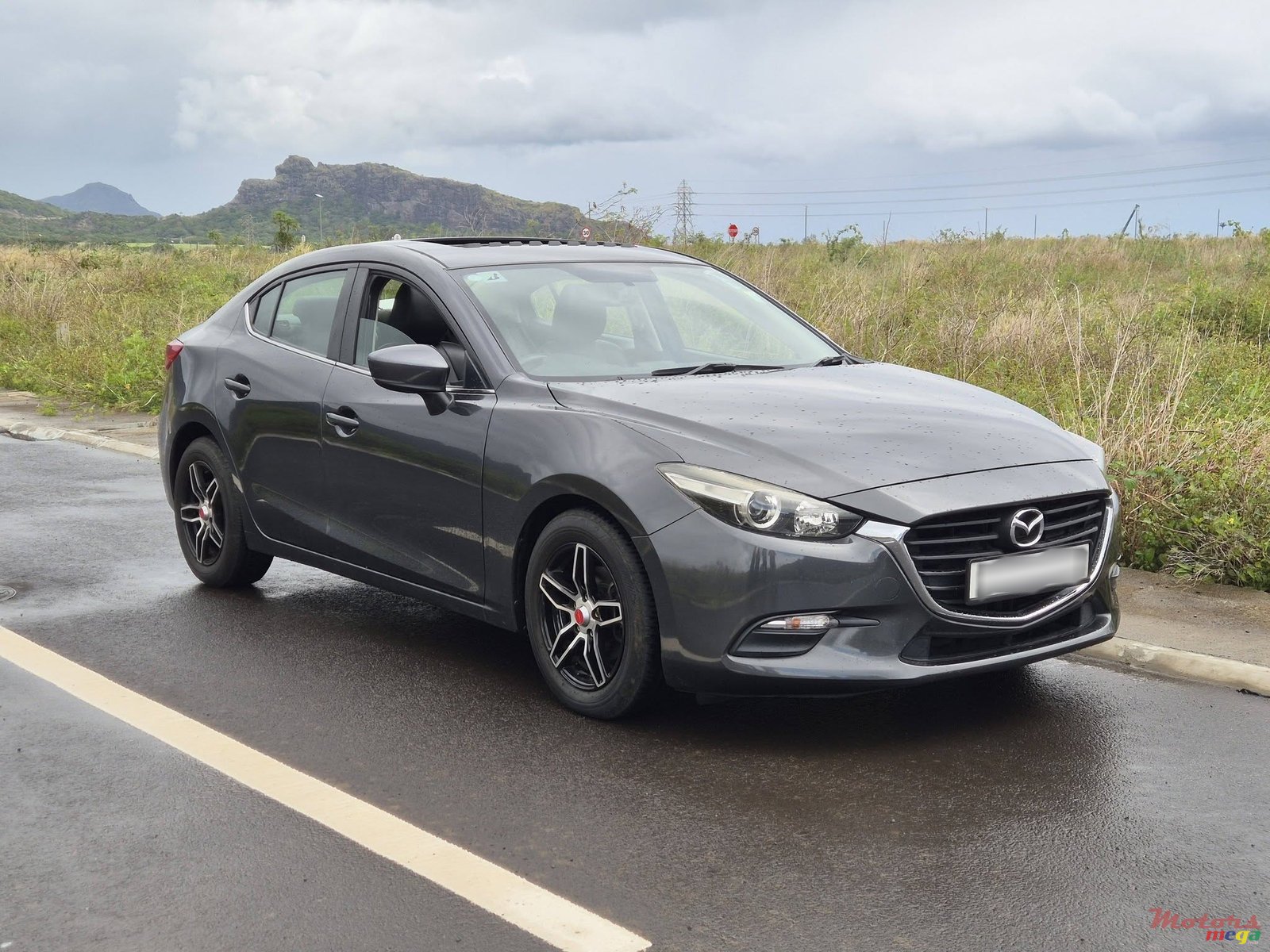 2017' Mazda 3 Skyactiv photo #1
