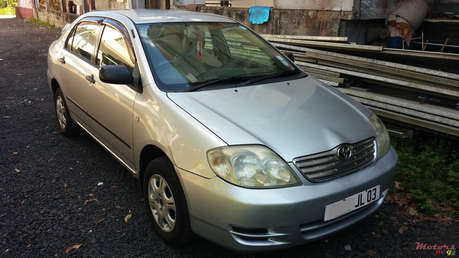 2003' Toyota Corolla GLi photo #1