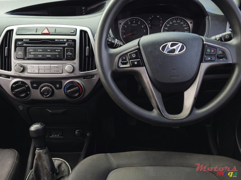 2015' Hyundai i20 photo #4