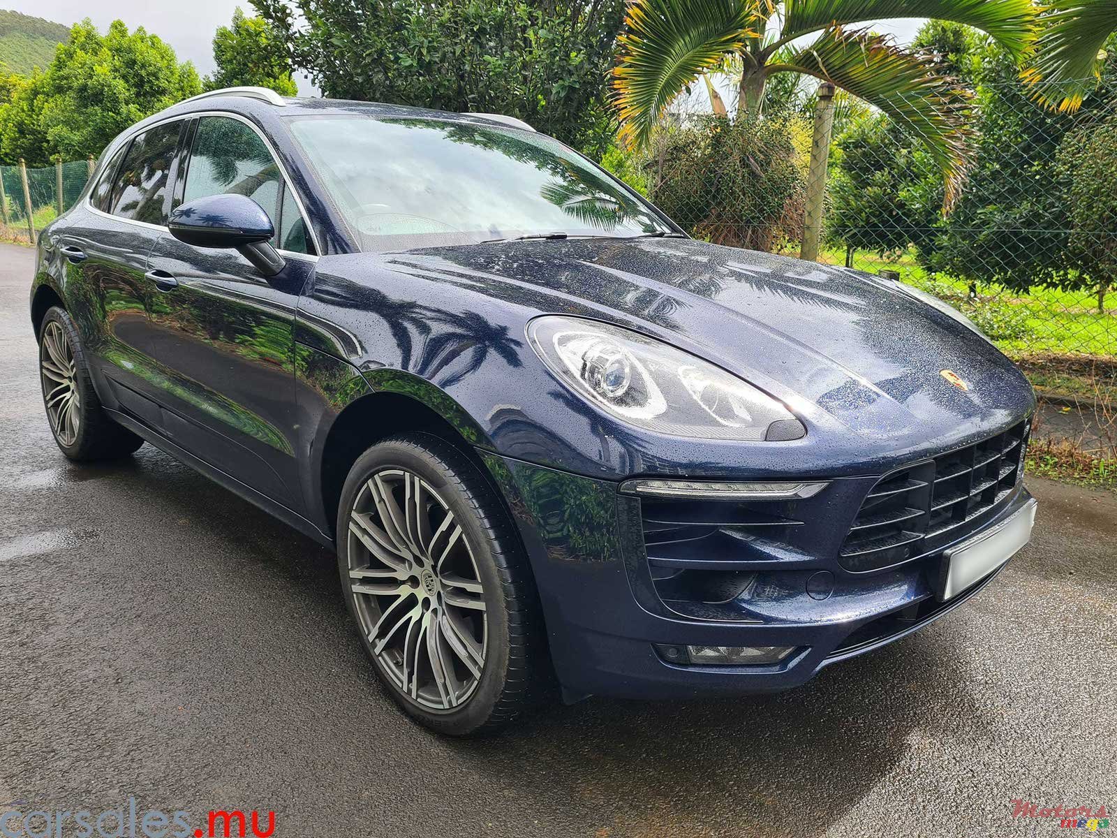2018' Porsche Macan 2.0 photo #1