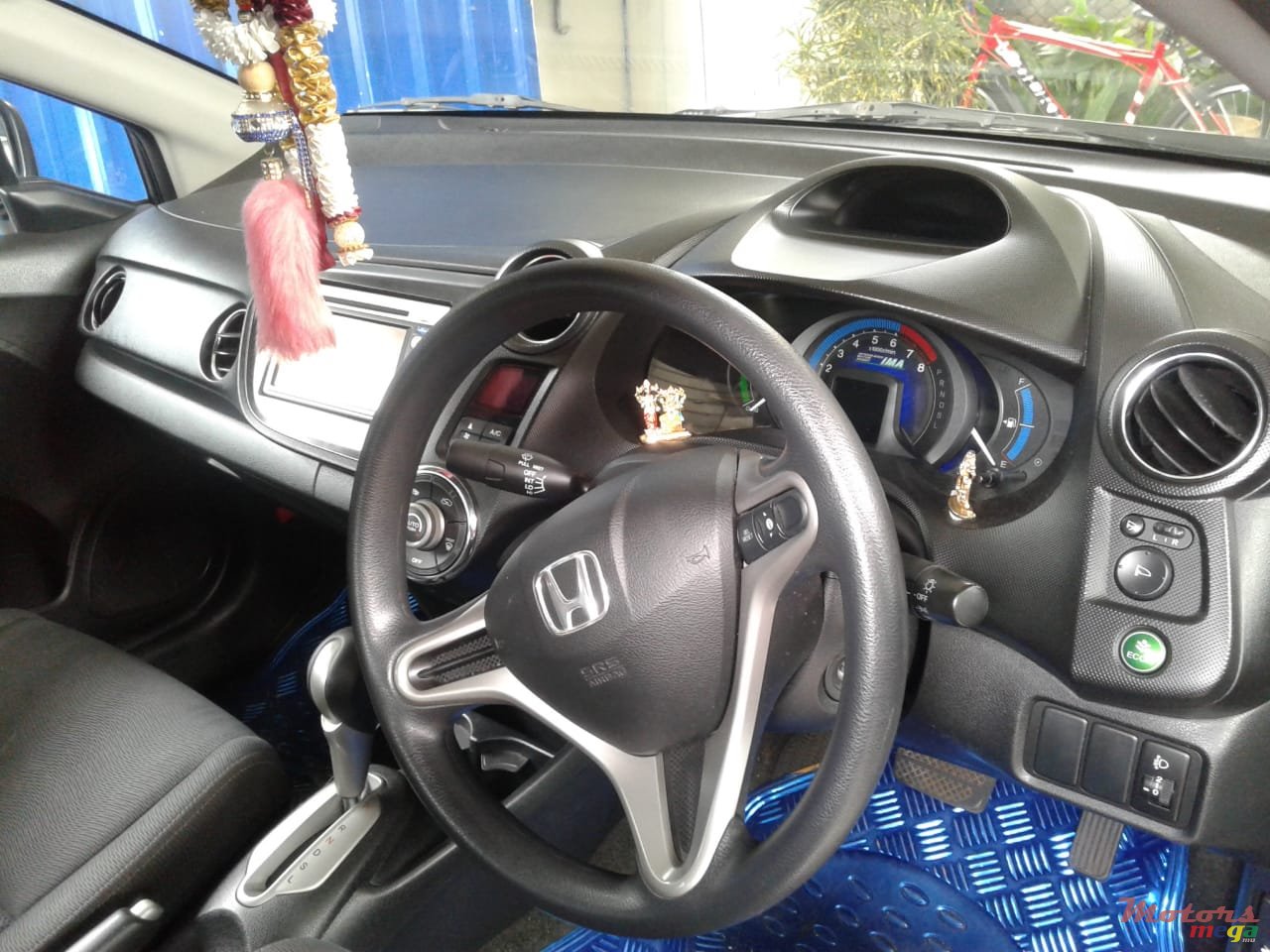 2011' Honda Insight photo #6