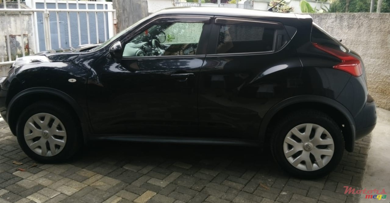 2011' Nissan Juke photo #2