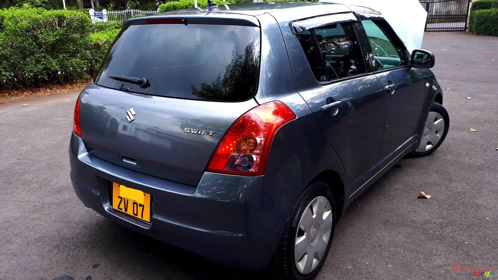 2007' Suzuki Swift Japan photo #3