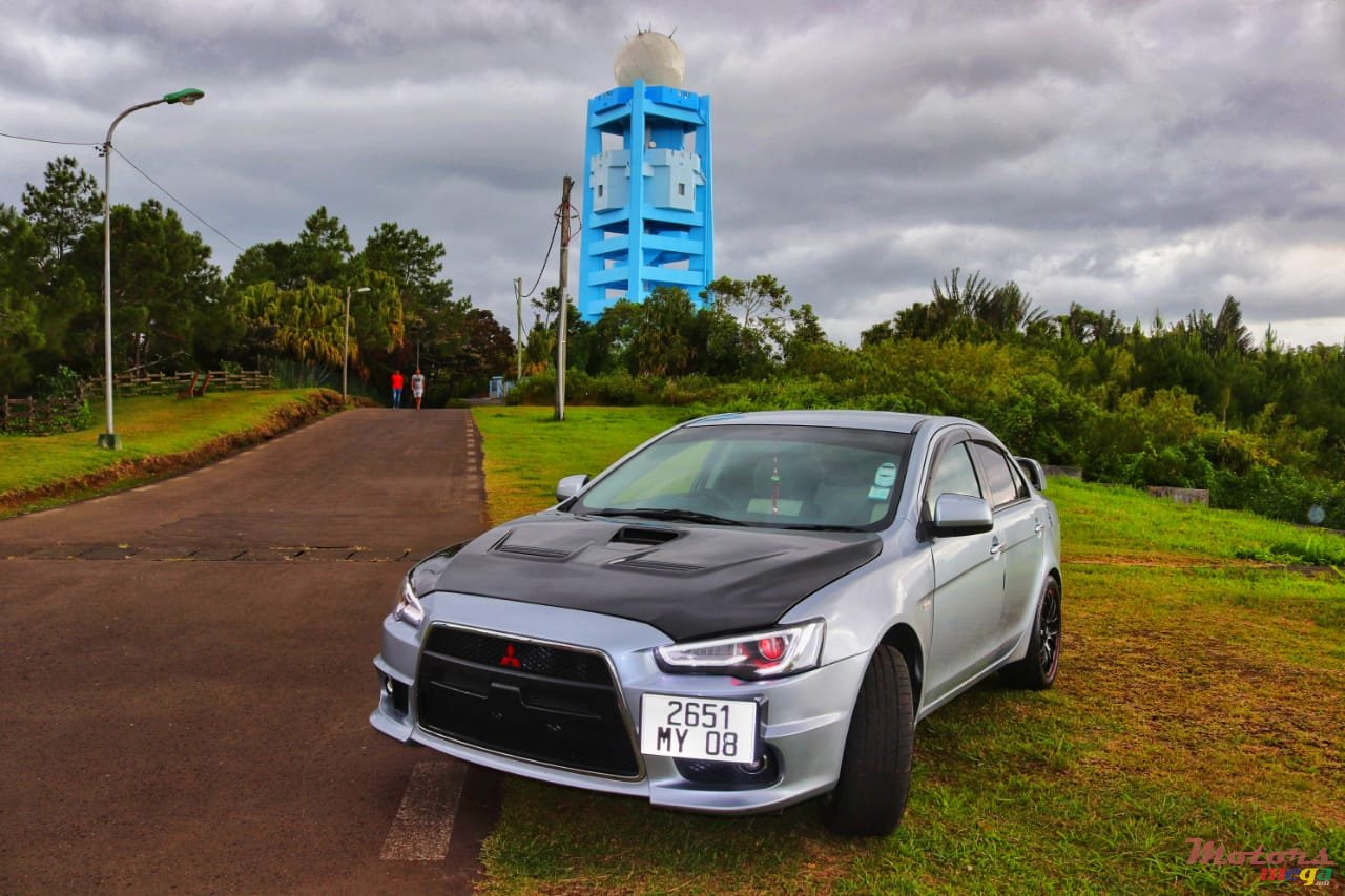 2008' Mitsubishi photo #1