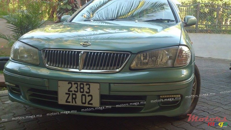 2002' Nissan N16 photo #3