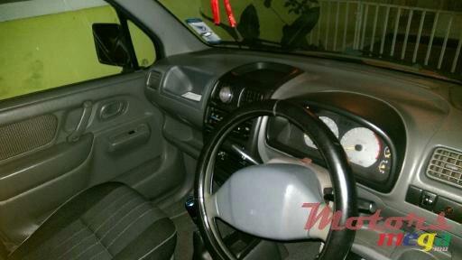 2005' Suzuki Wagon R photo #3