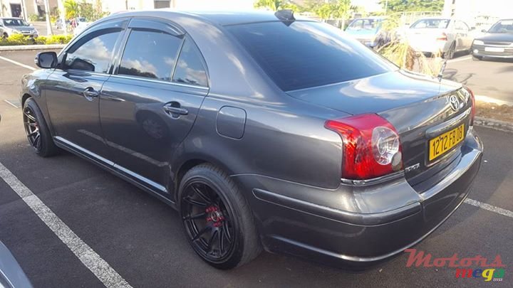 2008' Toyota Avensis photo #1