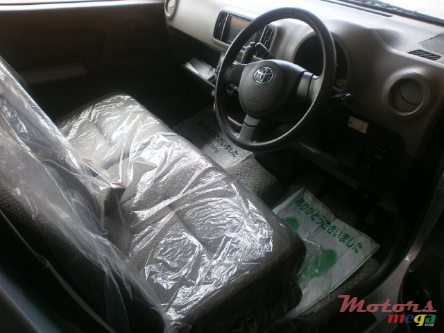 2015' Toyota Paseo passo photo #4