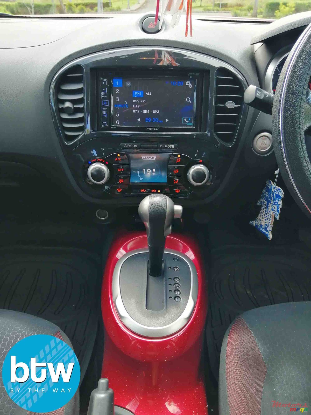 2014' Nissan Juke photo #4